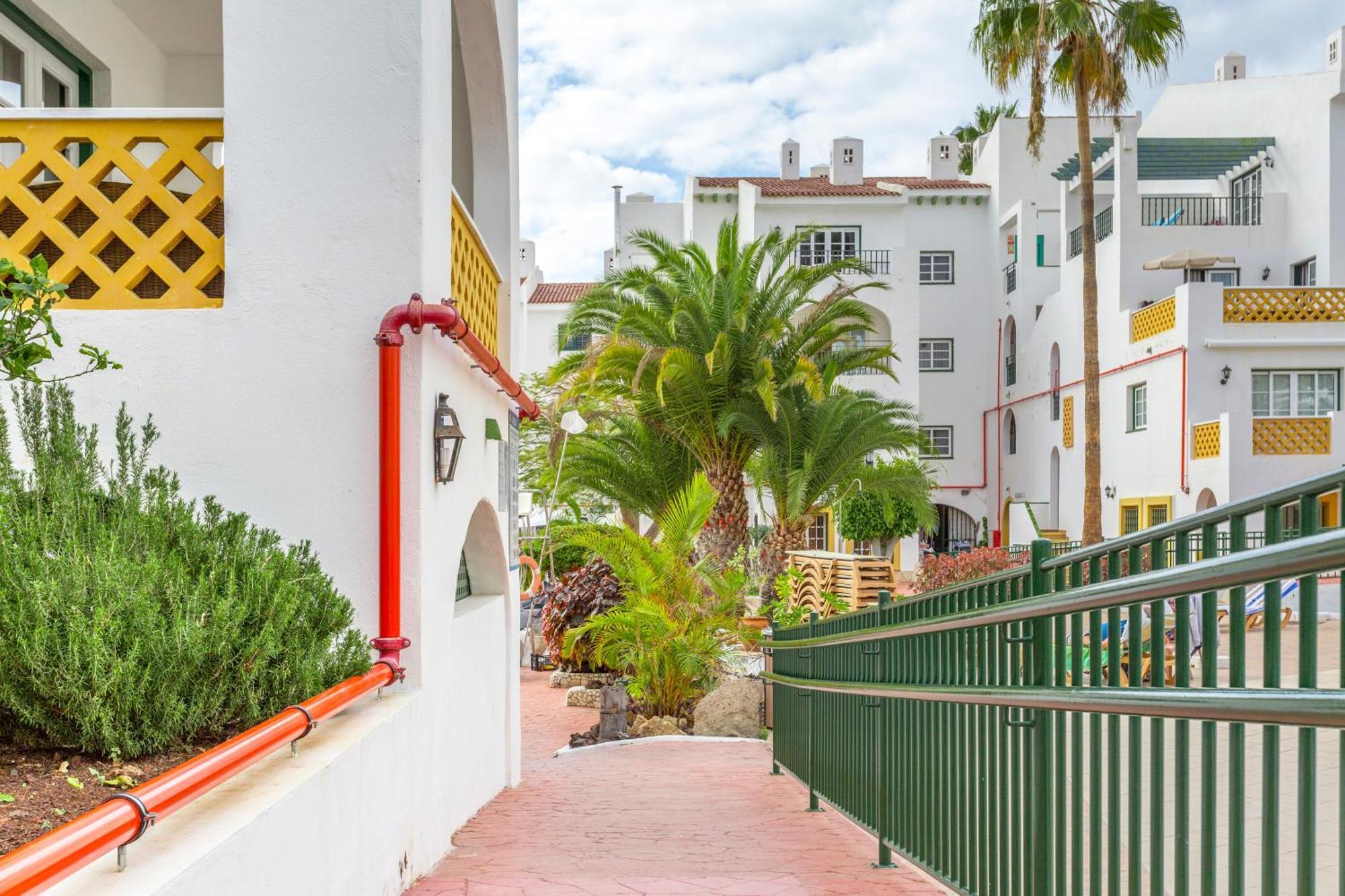 Sunset Harbour Club Aparthotel Costa Adeje  Exterior photo